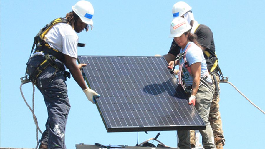 Energy Training LI partners provide clean-energy training, en español - Innovate Long ...